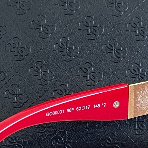 🔥NEW GUESS Sunnies - Picture 6 of 7